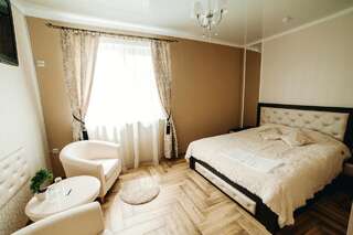 Отель Complex Svetlana Posenichi Улучшенный номер с кроватью размера «queen-size»-1