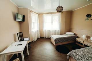 Отель Complex Svetlana Posenichi Двухместный номер с 2 отдельными кроватями и ванной комнатой-1